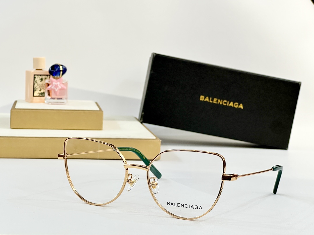  BALENCIAG* 
MOD：BB0197O
SIZE：56口16-140

