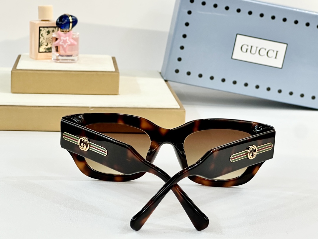  GUCCI
MOD：GG1558KS
Size：51口22 145
