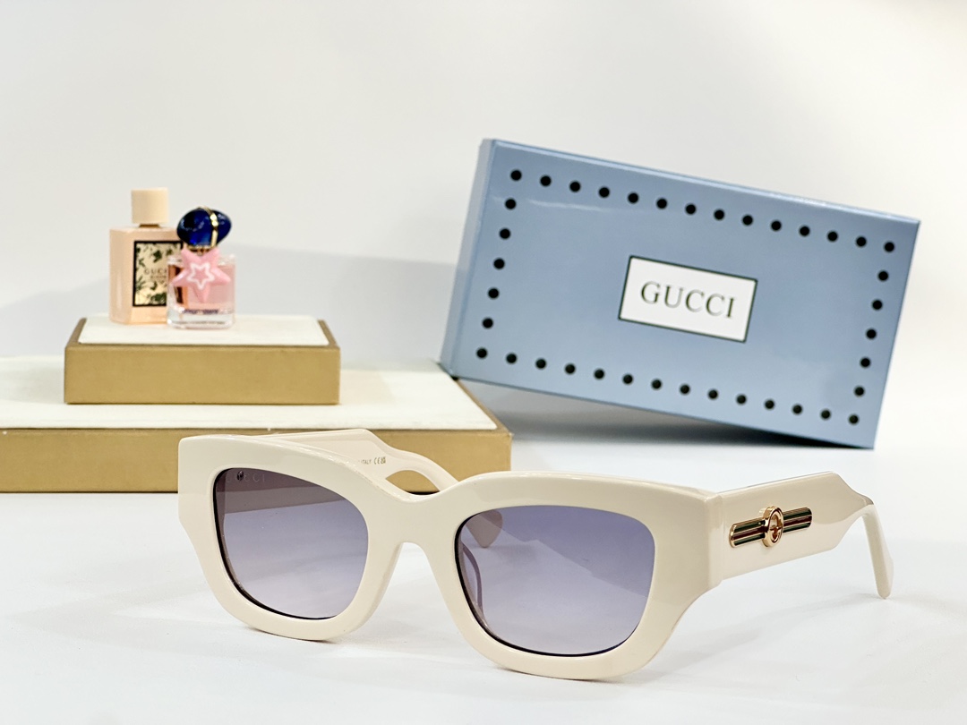  GUCCI
MOD：GG1558KS
Size：51口22 145

