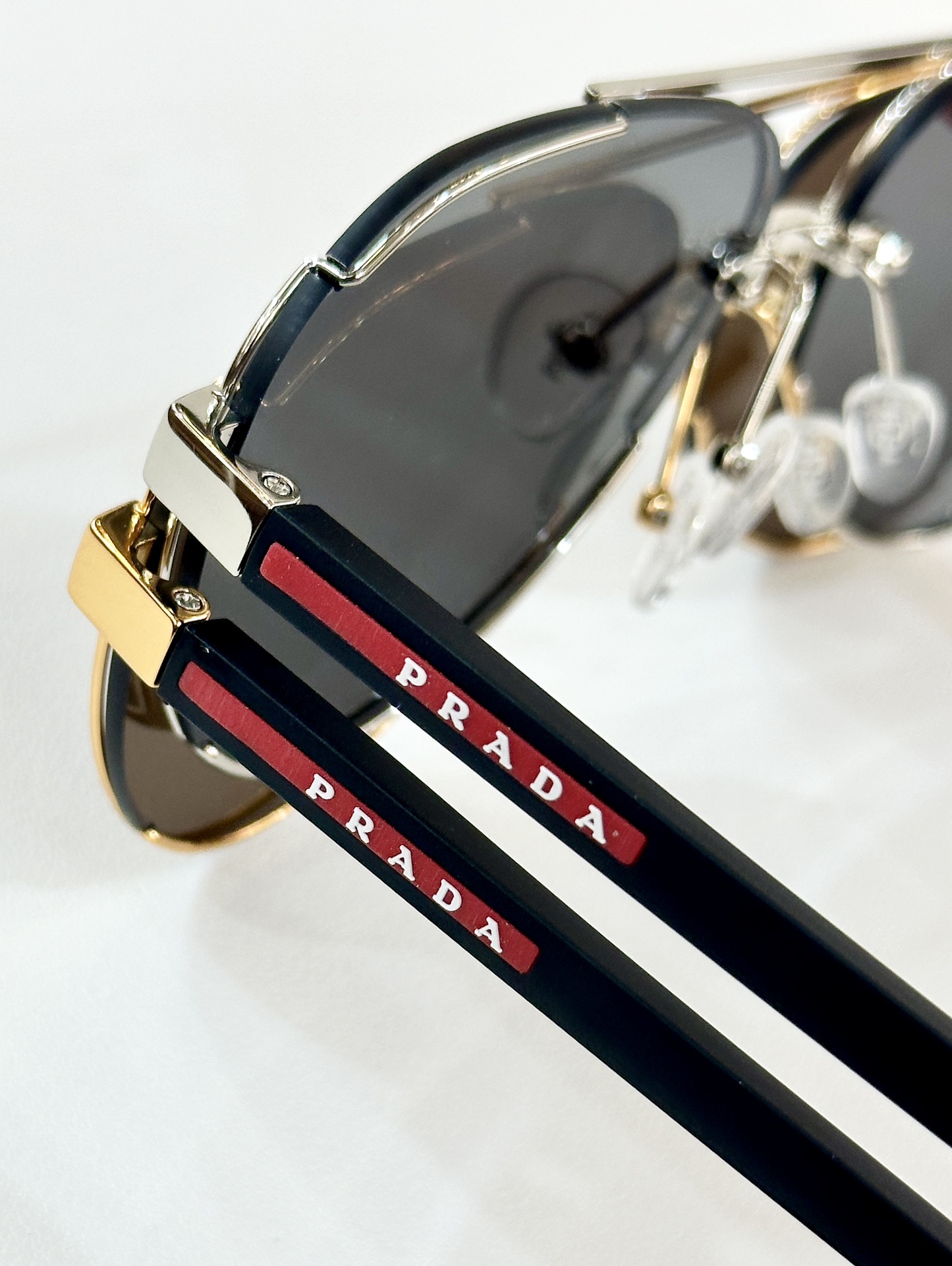  PRADA
MOD：PS 51YS
size：62口13 140

