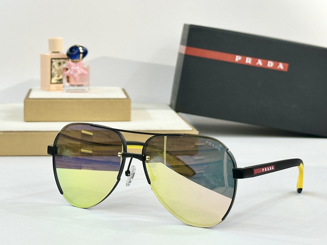  PRADA
MOD：PS 51YS
size：62口13 140
