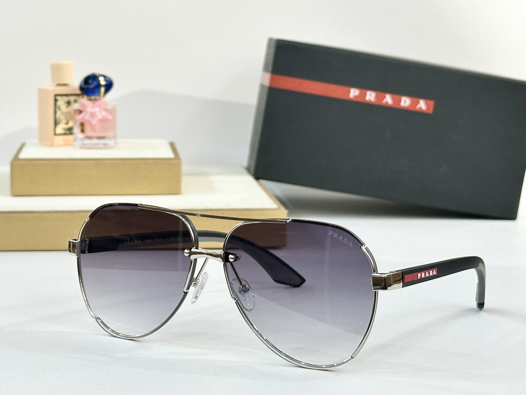  PRADA
MOD：PS 51YS
size：62口13 140
