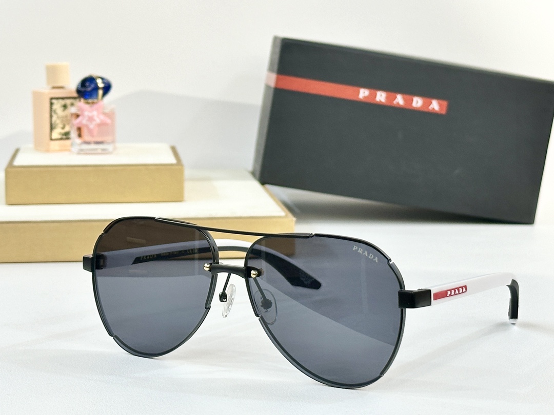  PRADA
MOD：PS 51YS
size：62口13 140
