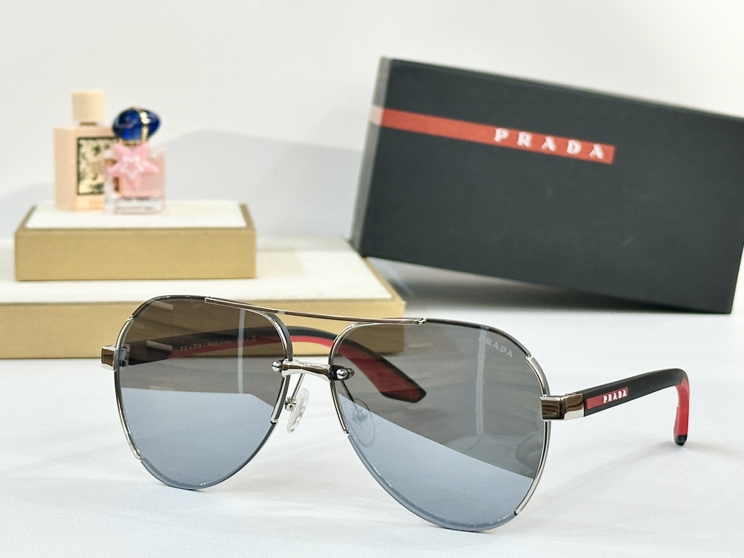  PRADA
MOD：PS 51YS
size：62口13 140
