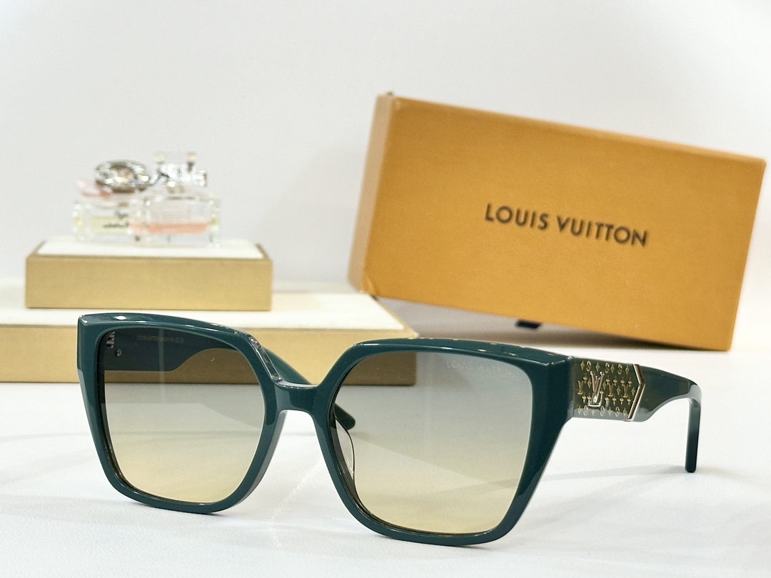  LOUIS VUITTON
MOD：Z1869
Size：54口18-145
