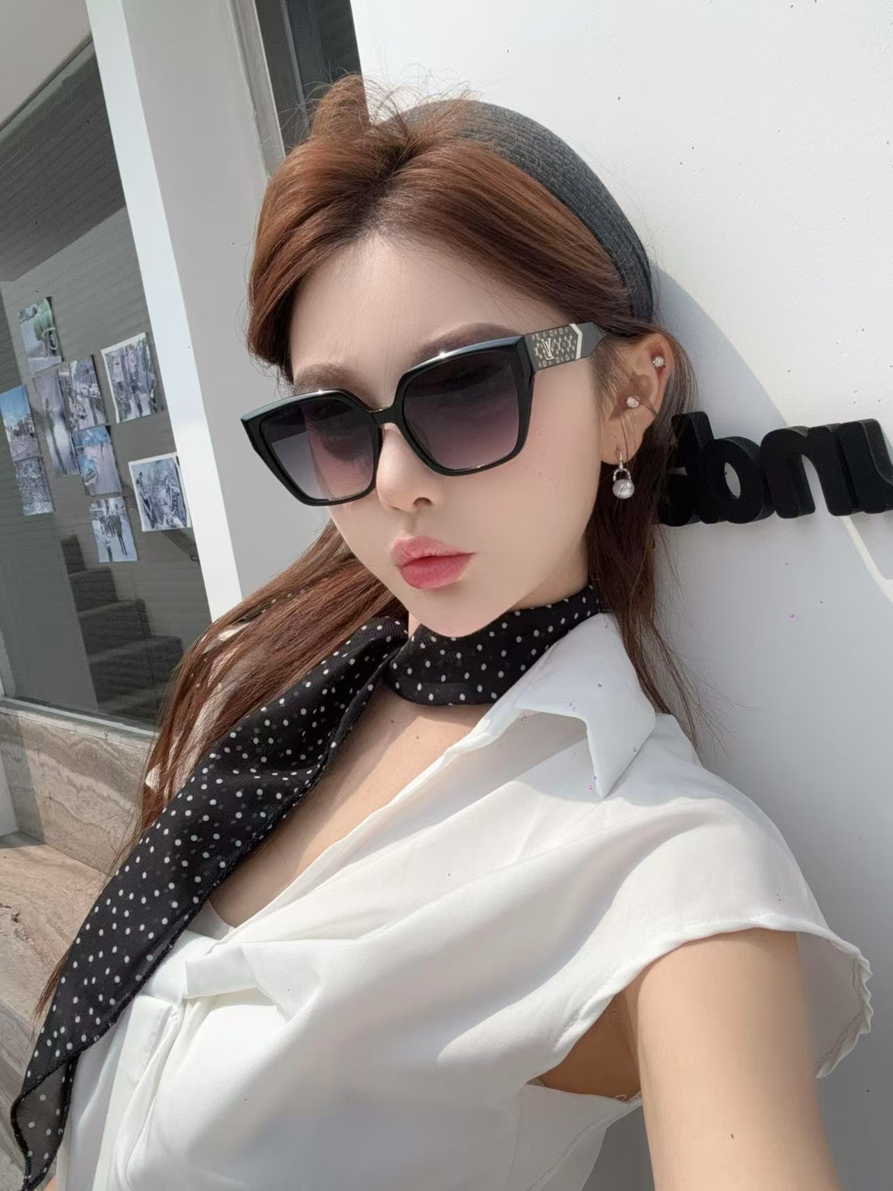  LOUIS VUITTON
MOD：Z1869
Size：54口18-145
