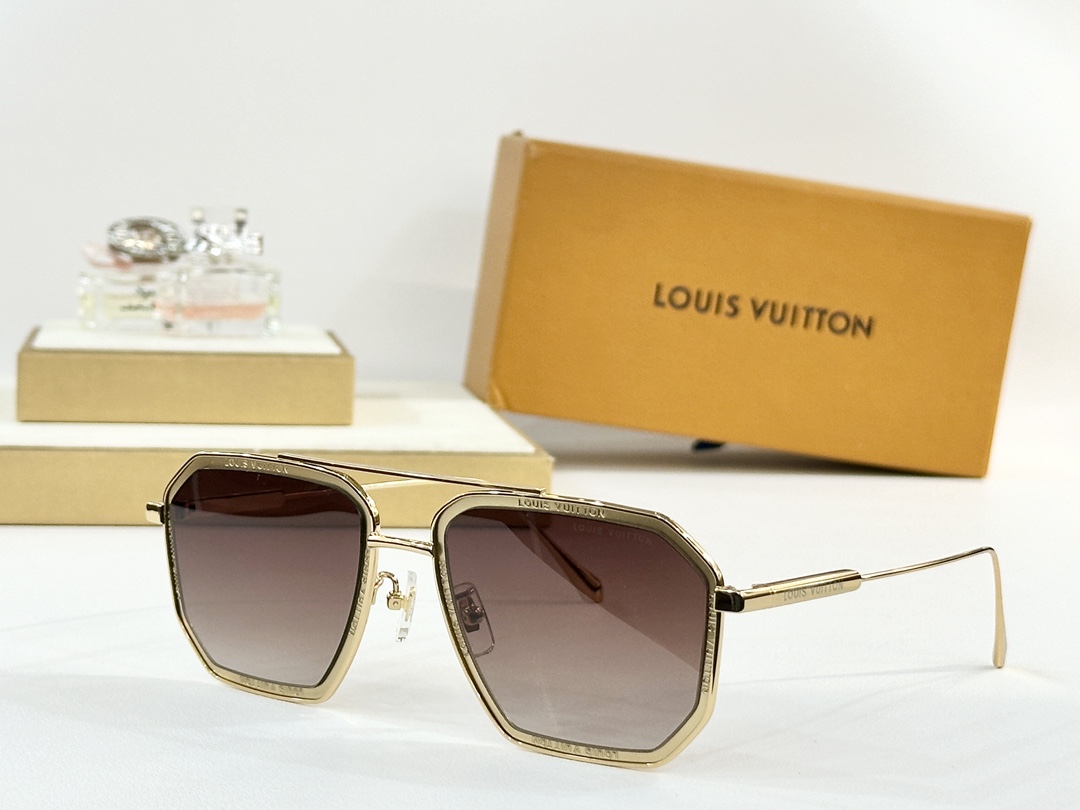  LOUIS VUITTON
MOD：Z1318
Size：56口19-145
