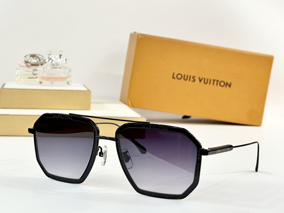  LOUIS VUITTON
MOD：Z1318
Size：56口19-145
