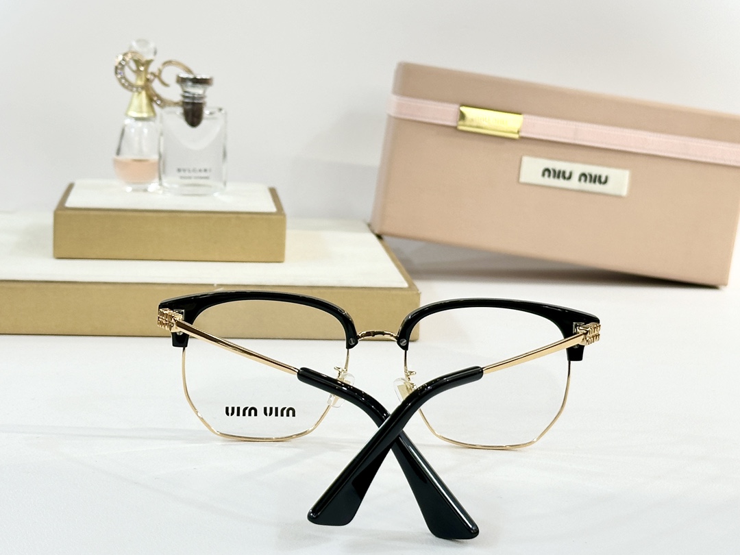  MIU MI*
MODELVMU 72ZS
SIZE：52口19-145

