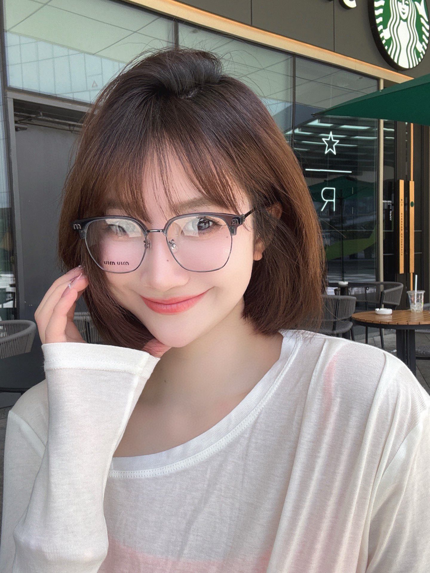  MIU MI*
MODELVMU 72ZS
SIZE：52口19-145
