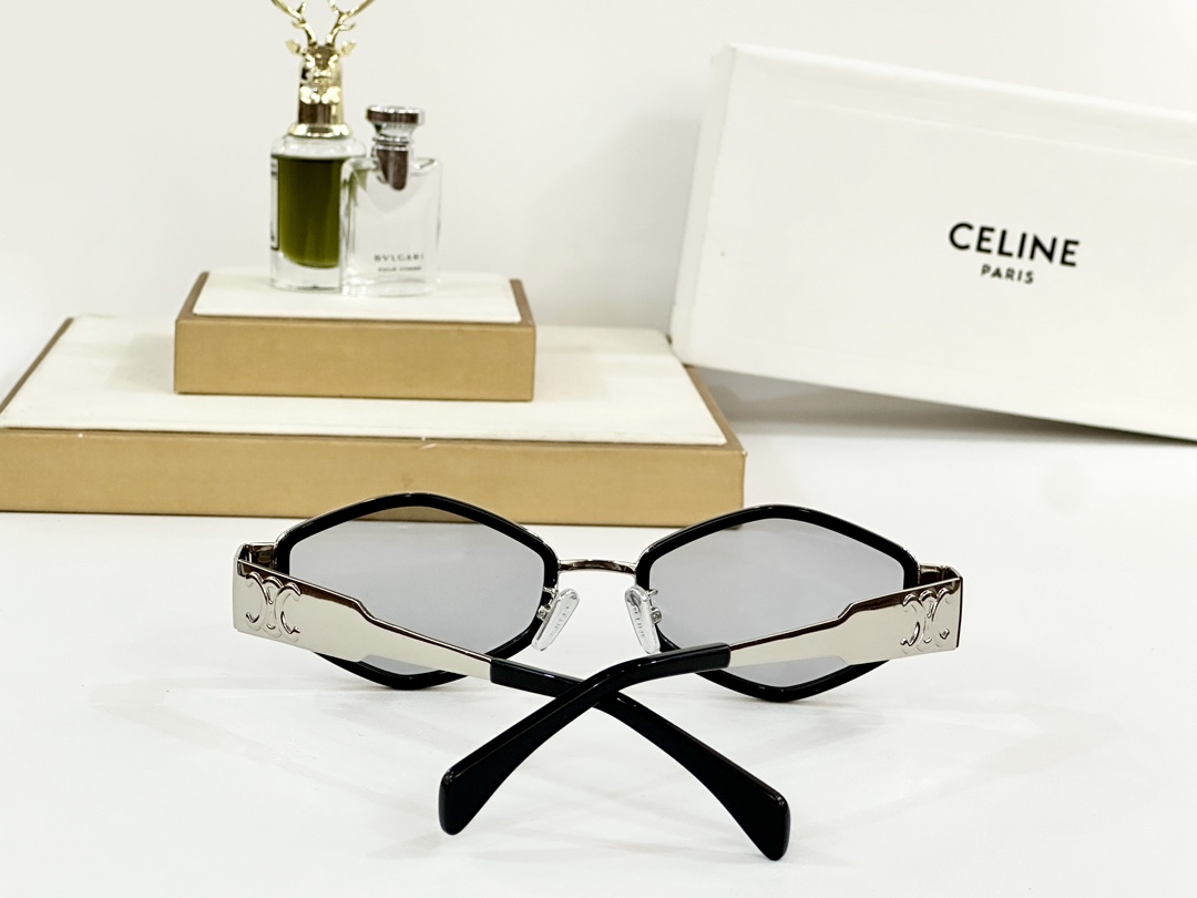  𝘾𝙀𝙇𝙄𝙉𝙀
MOD CL40330F
Size：54口21 145
