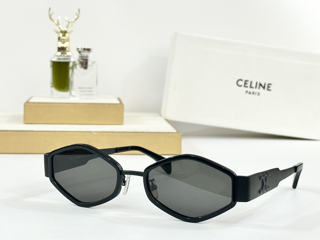  𝘾𝙀𝙇𝙄𝙉𝙀
MOD CL40330F
Size：54口21 145
