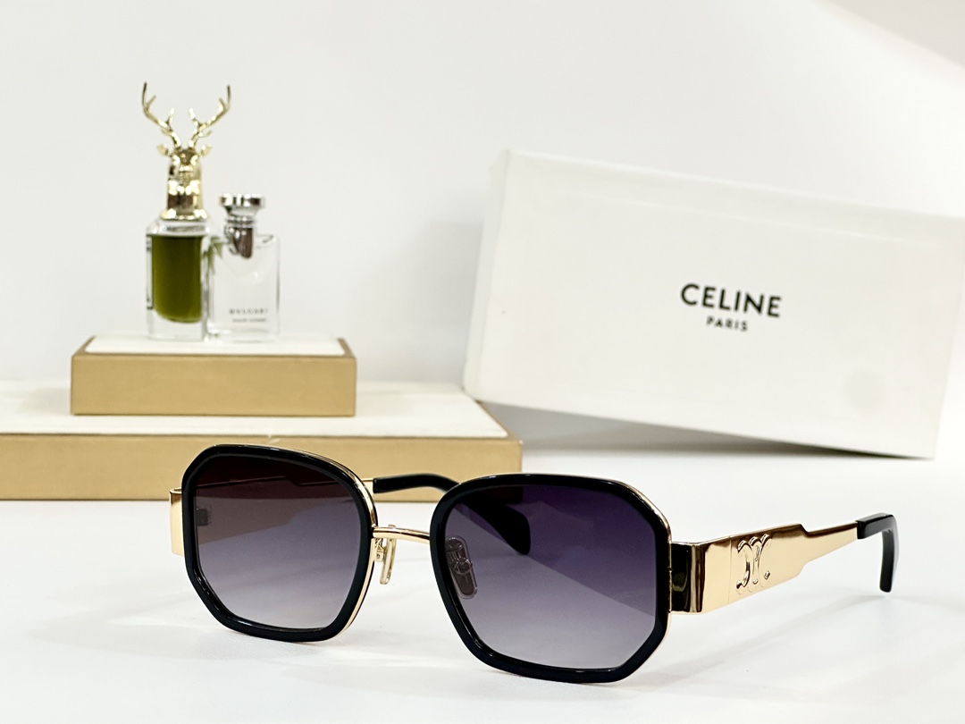  CELINE
MOD CL40332F
Size：CL40332F
