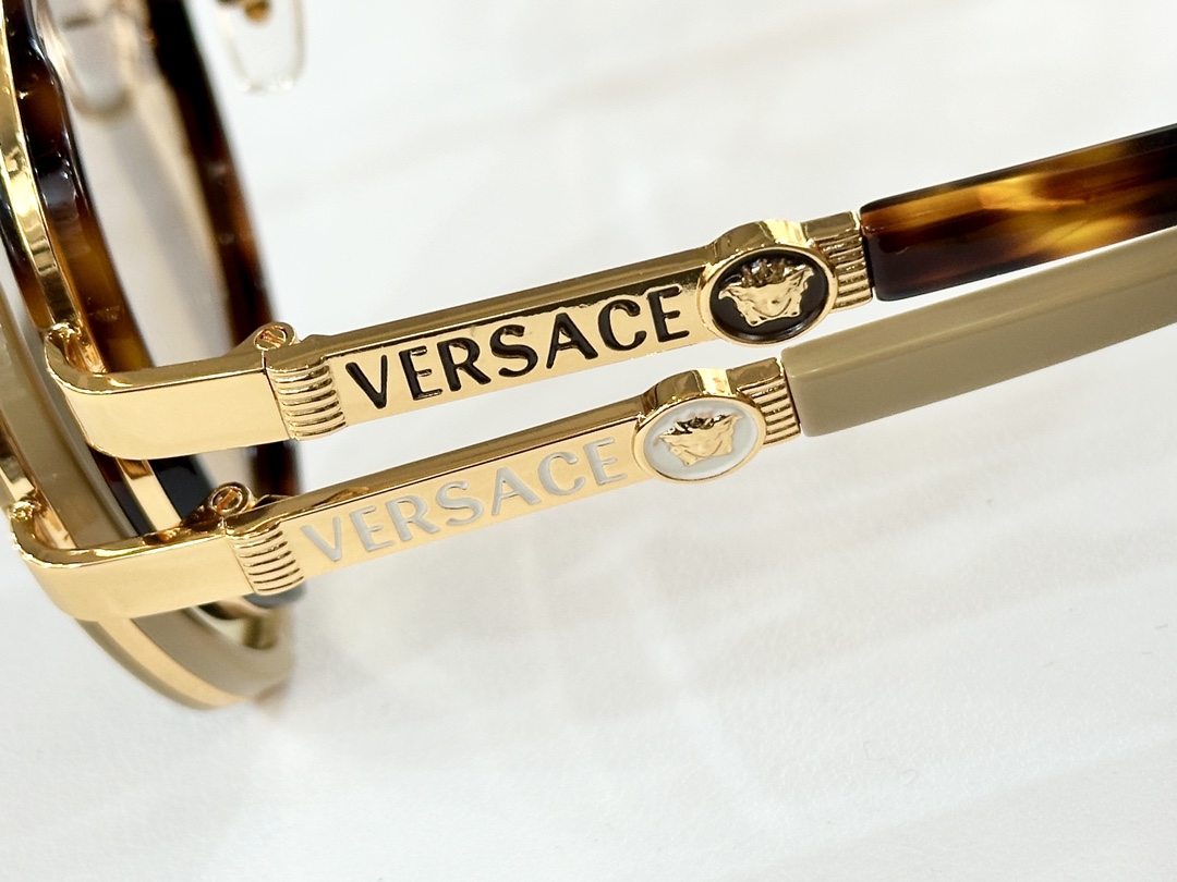  VERSACE
MOD：VE6815
Size：58口17-142

