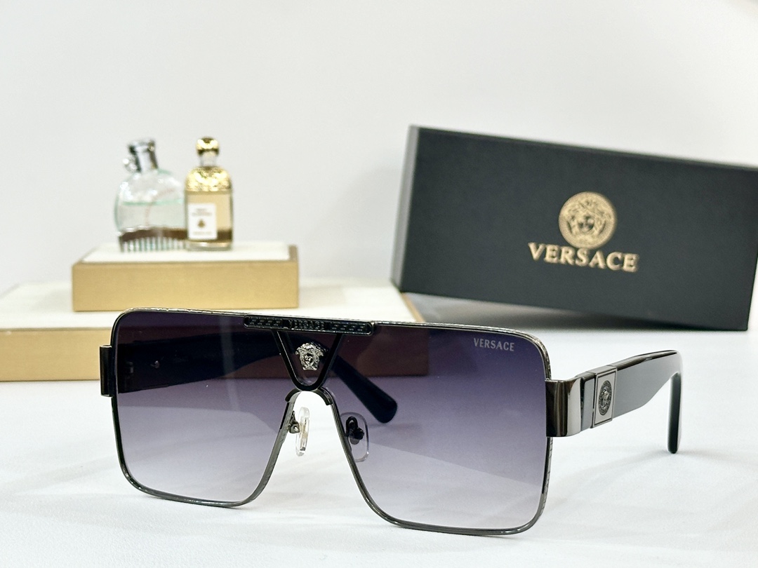  VERSACE
MOD：VE6739
Size：138口0 145
