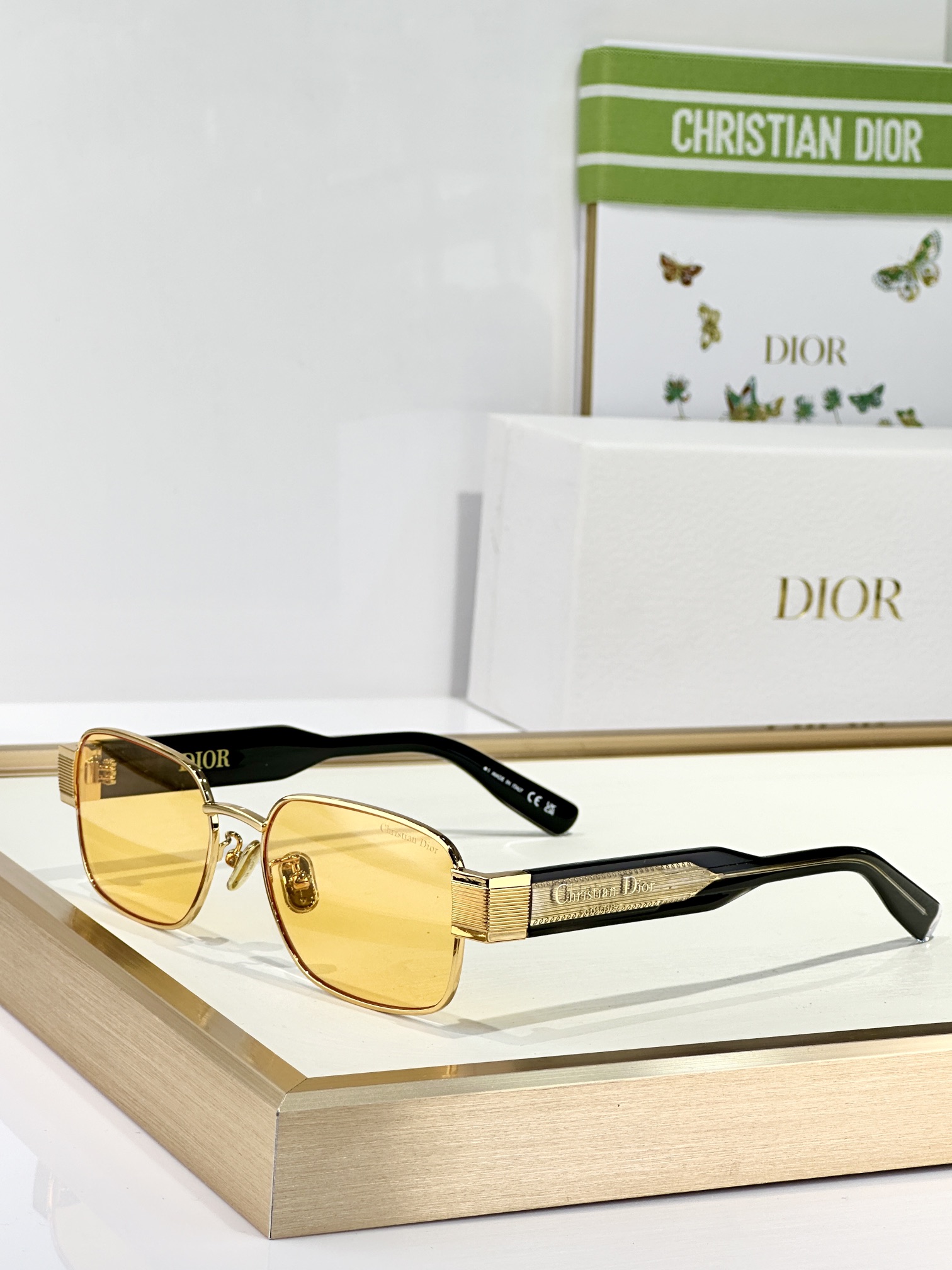  Christian Dio* Label S2U
NEW
SIZE54-17-145
