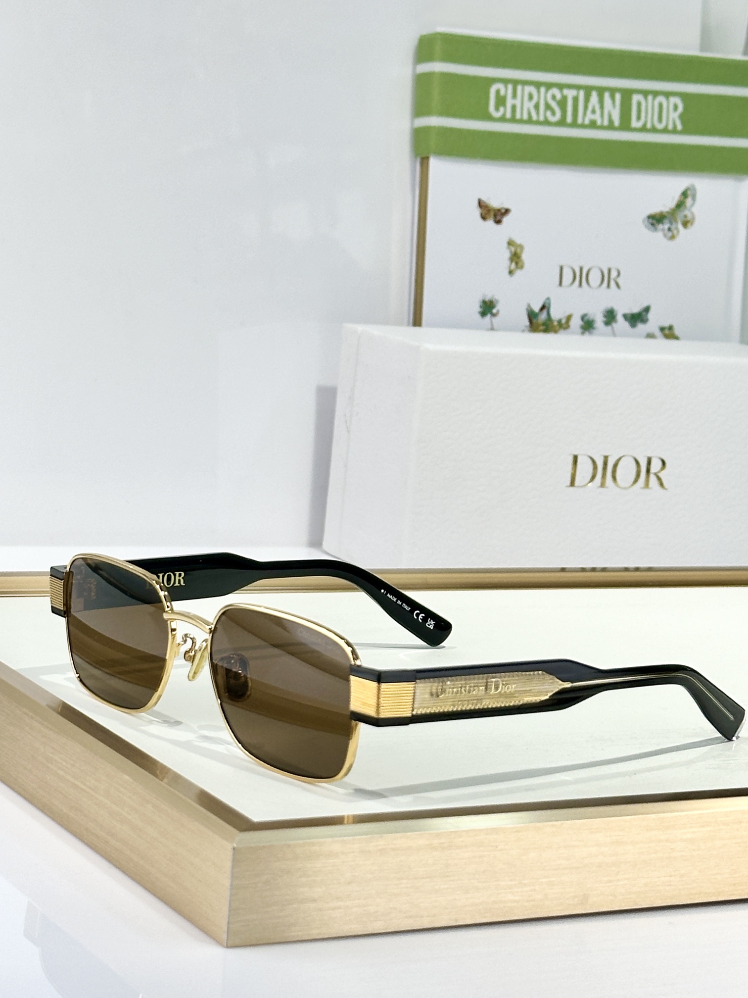  Christian Dio* Label S2U
NEW
SIZE54-17-145
