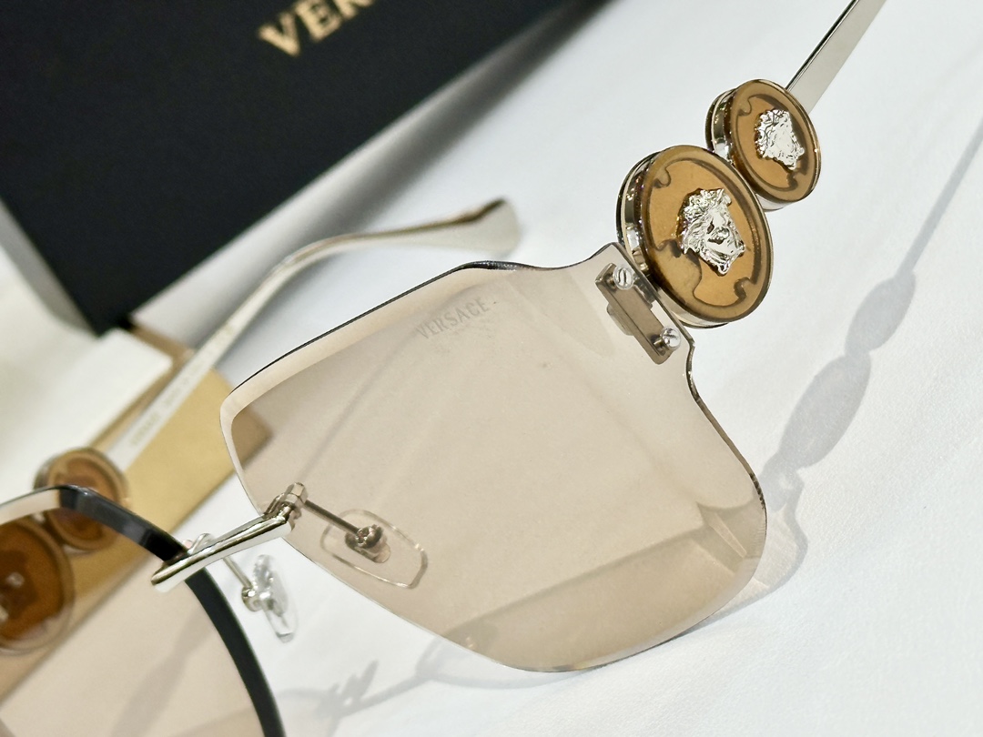  VERSACE
MOD：VE6781
Size：65口17 145
