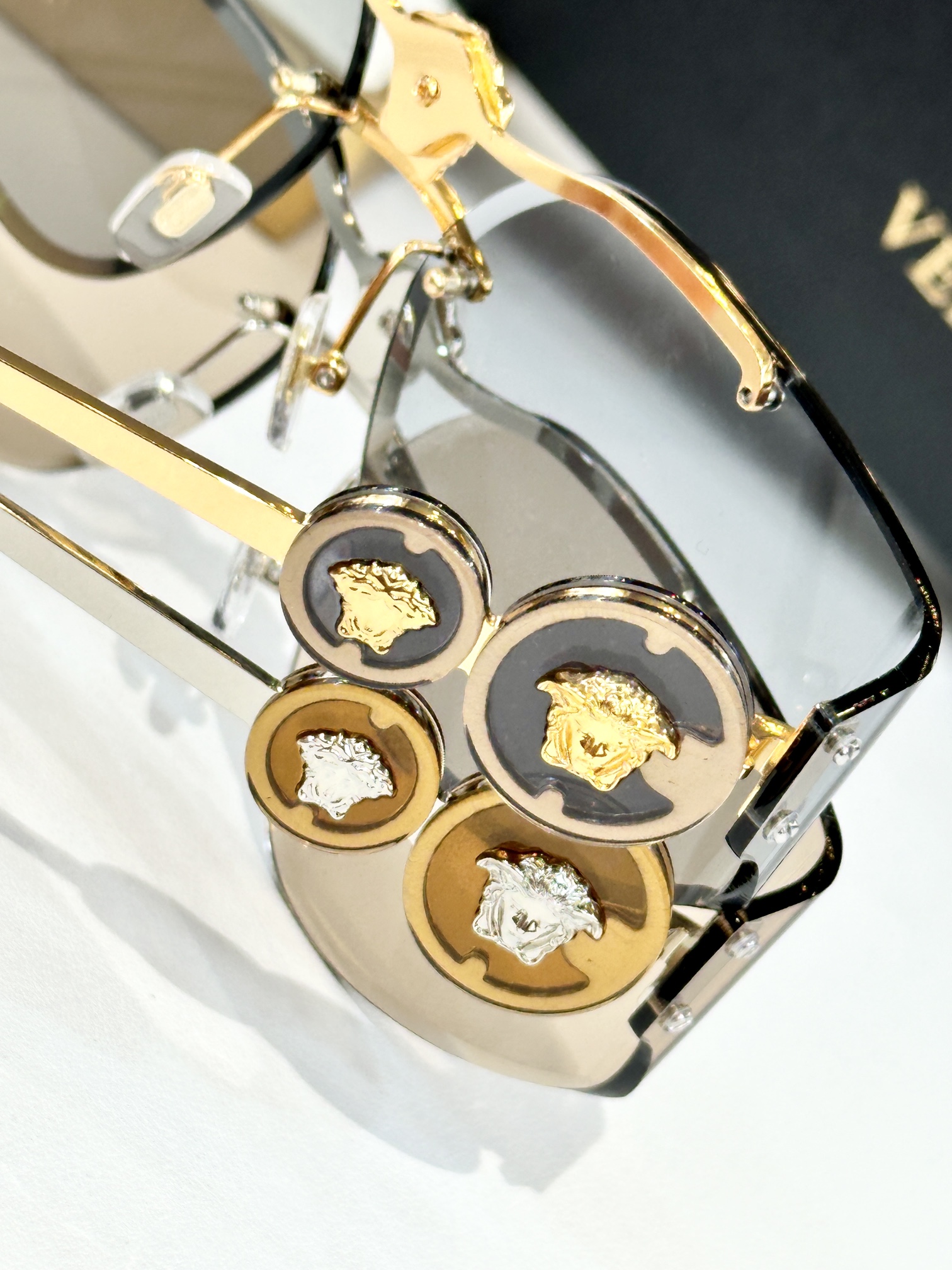  VERSACE
MOD：VE6780
Size：65口16 145
