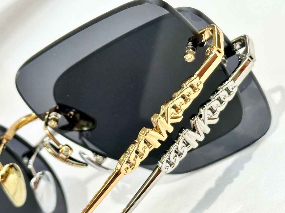  MICHAEL KORS
MOD：MK1150
Size：57口17-140

