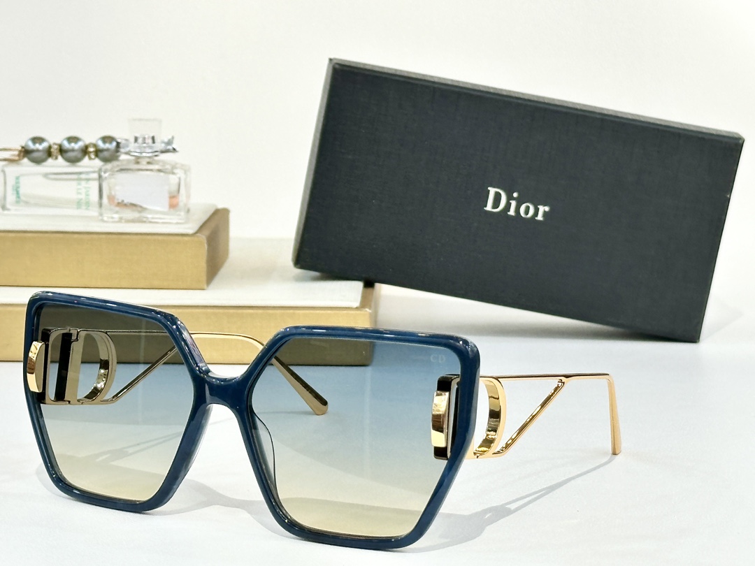  Dior
MOD：DSGTA45UCR
Size：64口16 140
