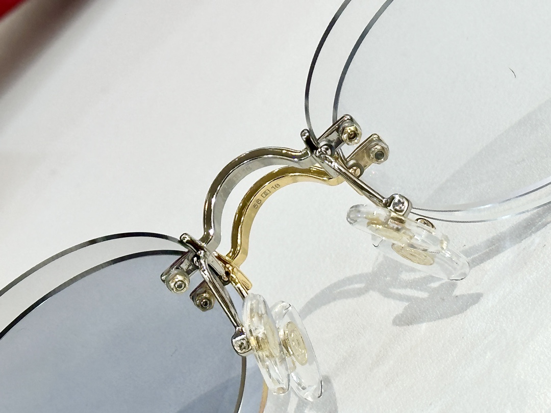  Cartier
MOD：CT0551S
Size：55口18 140
