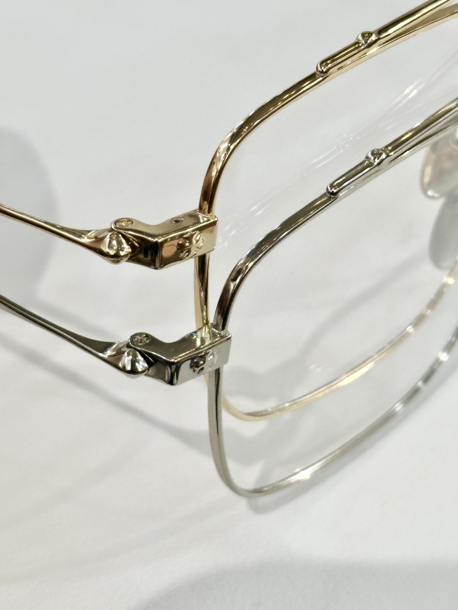  CHROME HEART*
MODEL：BONE PRONE III
SIZE：52口19-150

