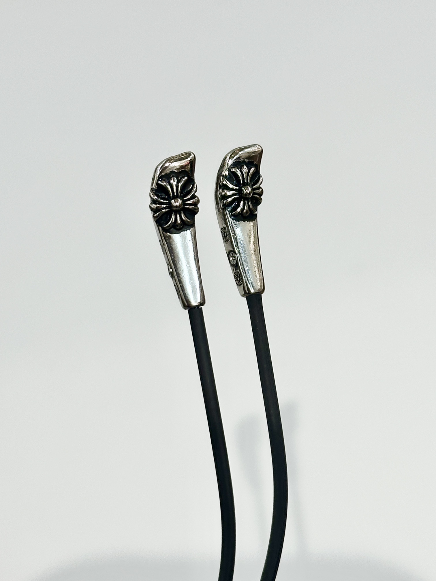  CHROME HEART*
MODEL：BONE PRONE III
SIZE：57口18-150

