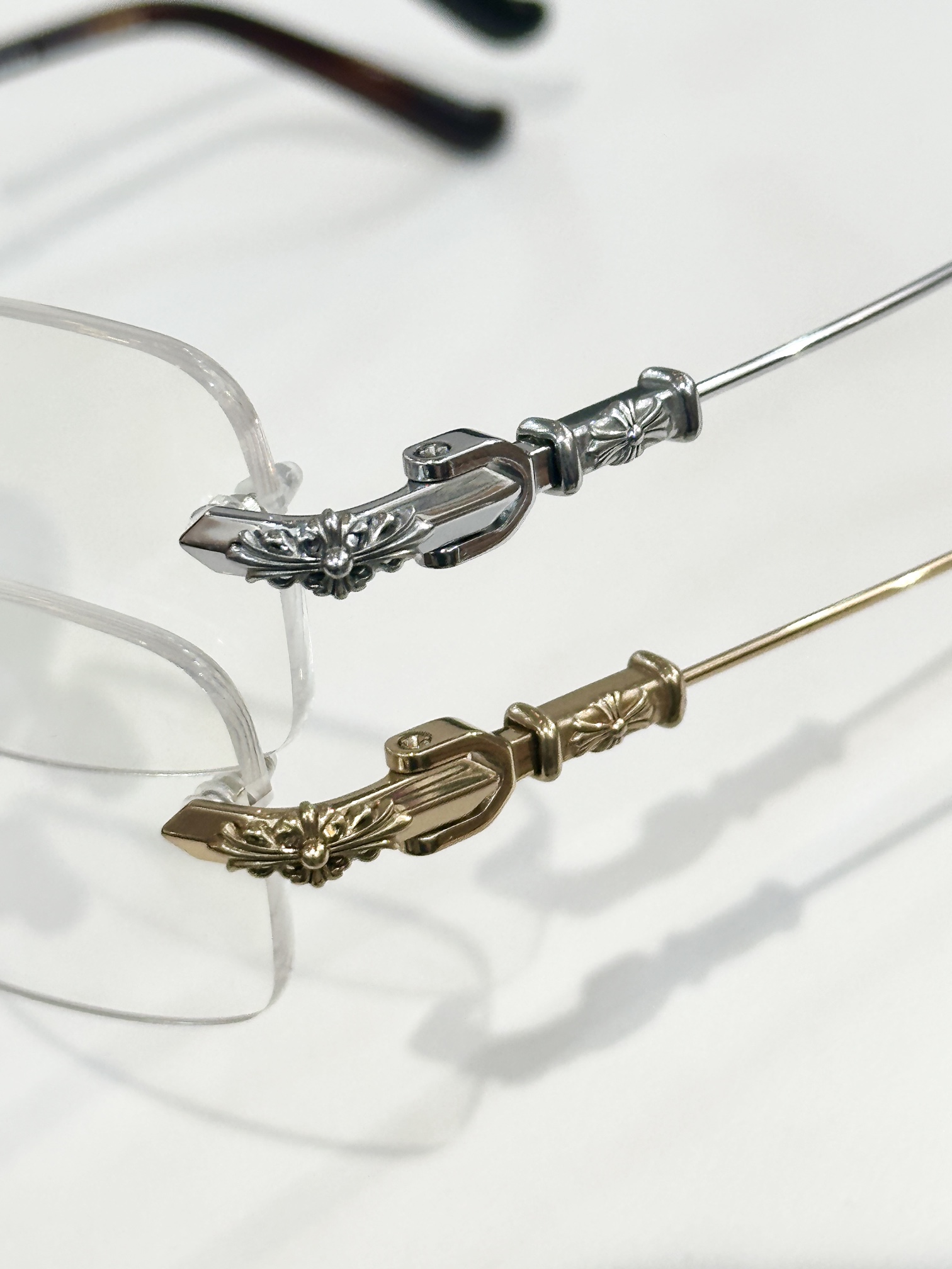  CHROME HEART*
MODEL：PILLS I
SIZE：52口23-139
