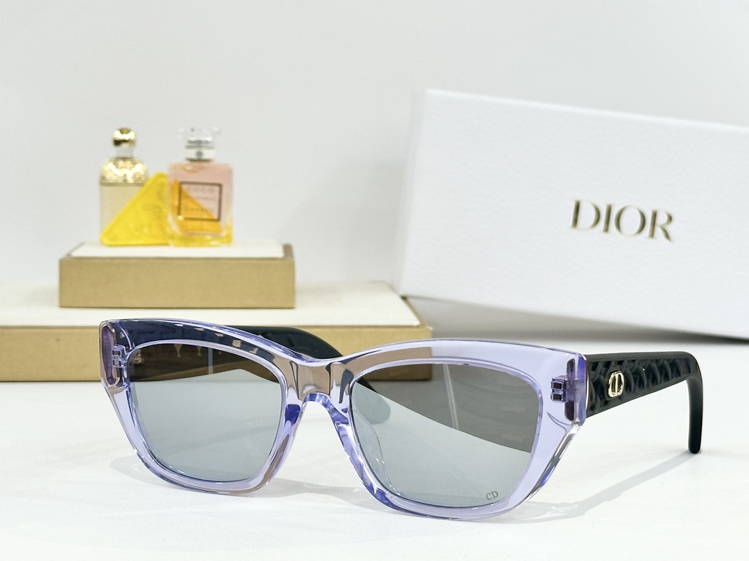  DIOR
MOD：VeryDior S2F
Size：55口19 140
