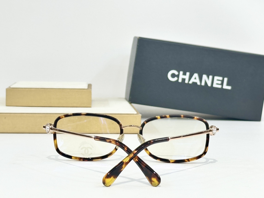  CHANEL
MOD：CH2221
Size：56口18 142
