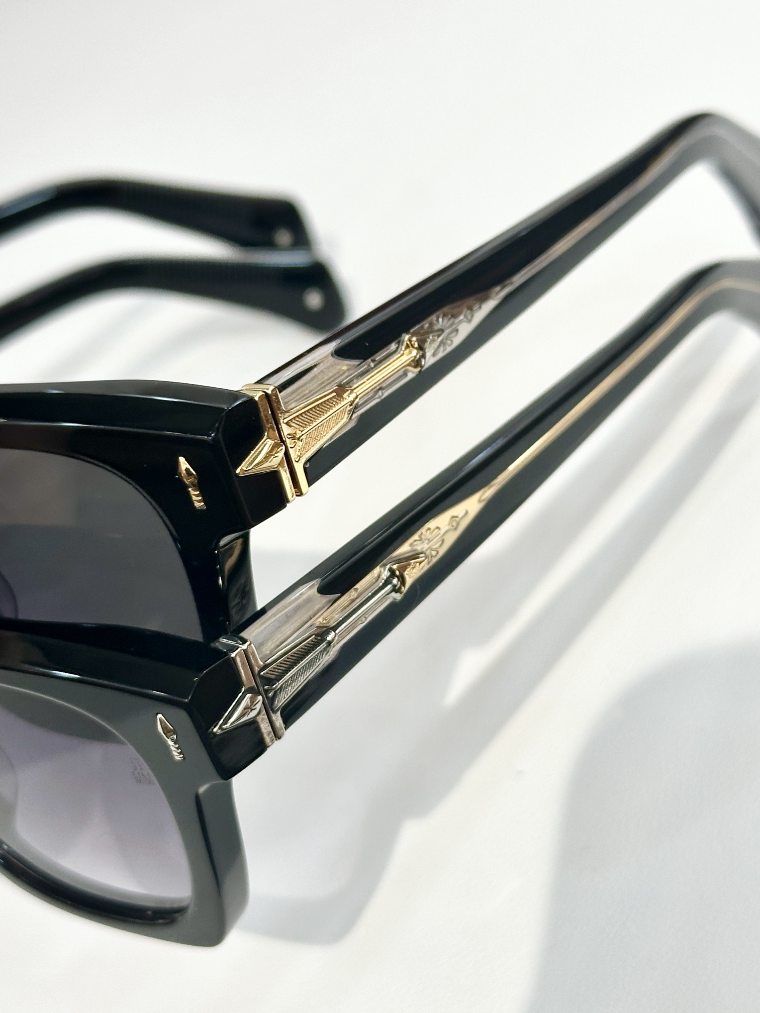  JACQUES MARIE MAGE
MODEL：RAWLINS
SIZE：49口23-146
