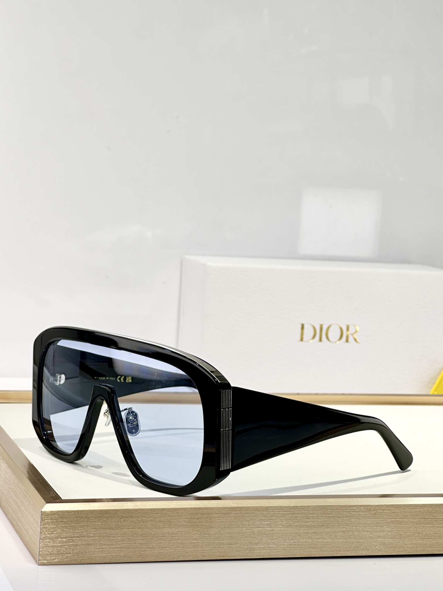  DIOR
MOD：DiorGraPhique M2N
Size：140
