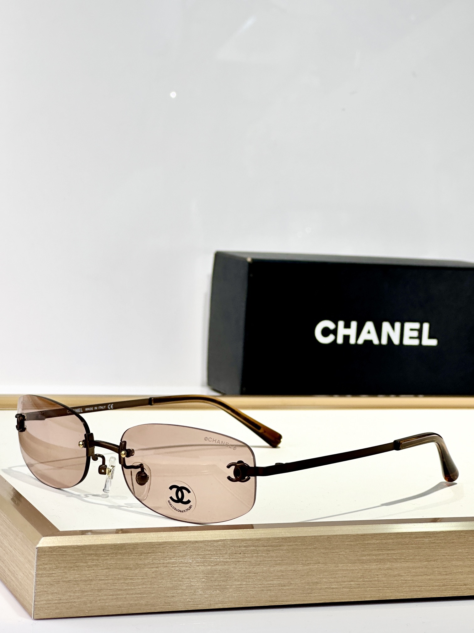  CHANEL
MOD：0CH4002
Size：54口18-135
