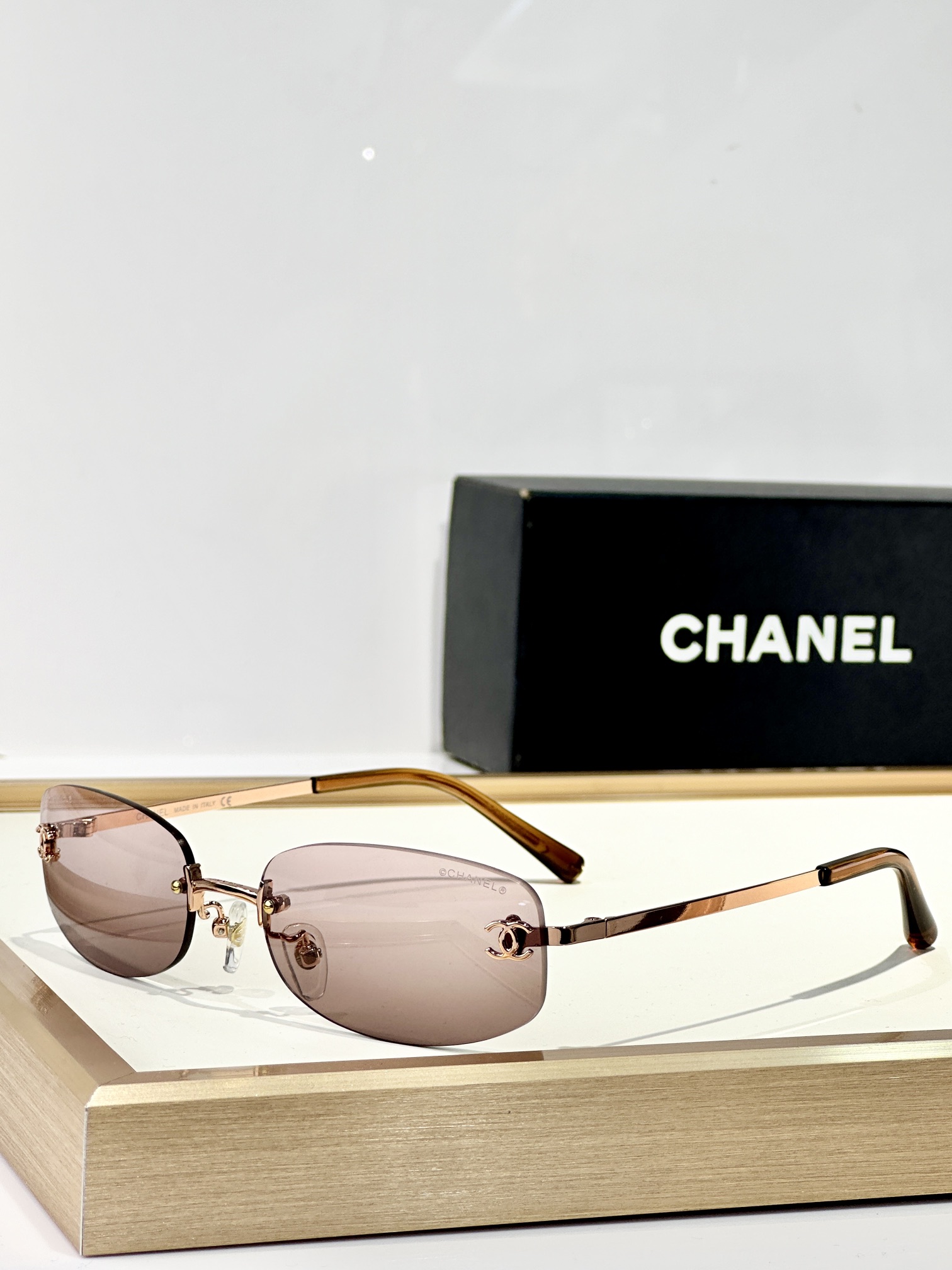  CHANEL
MOD：0CH4002
Size：54口18-135
