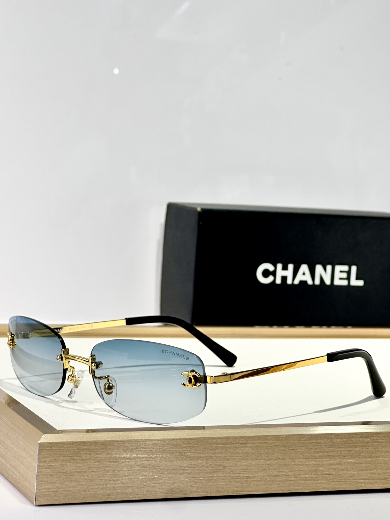  CHANEL
MOD：0CH4002
Size：54口18-135
