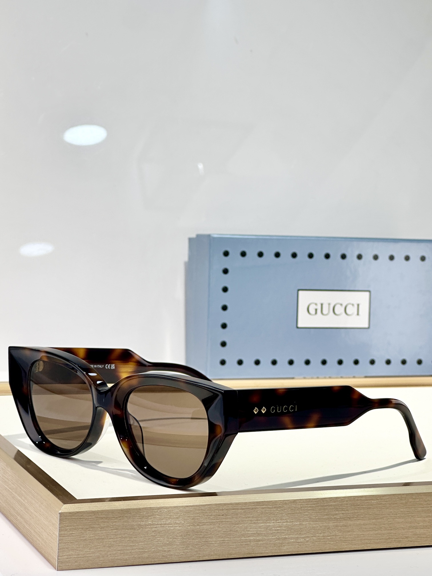  𝐆𝐔𝐂𝐂𝐈
MOD：GG1532SA 
size：54口19-145
