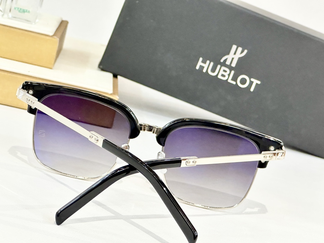  HUBLOT
MODEL H023O
SIZE：53口18-145
