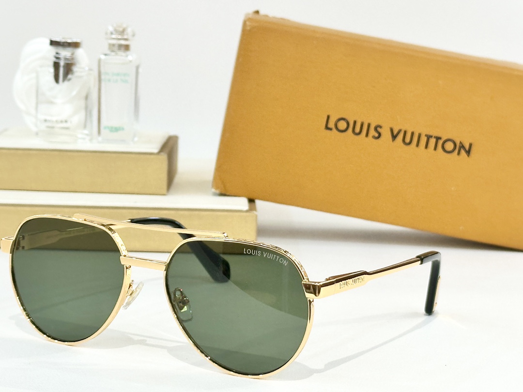  LOUIS VUITTON
MODZ2048
Size57口17 145
