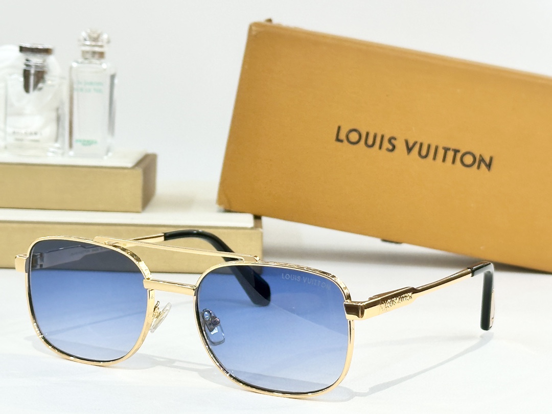  LOUIS VUITTON
MODZ2207U
Size56口19 145

