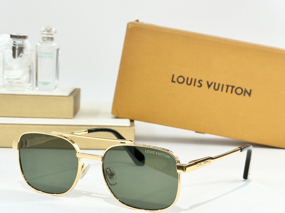  LOUIS VUITTON
MODZ2207U
Size56口19 145

