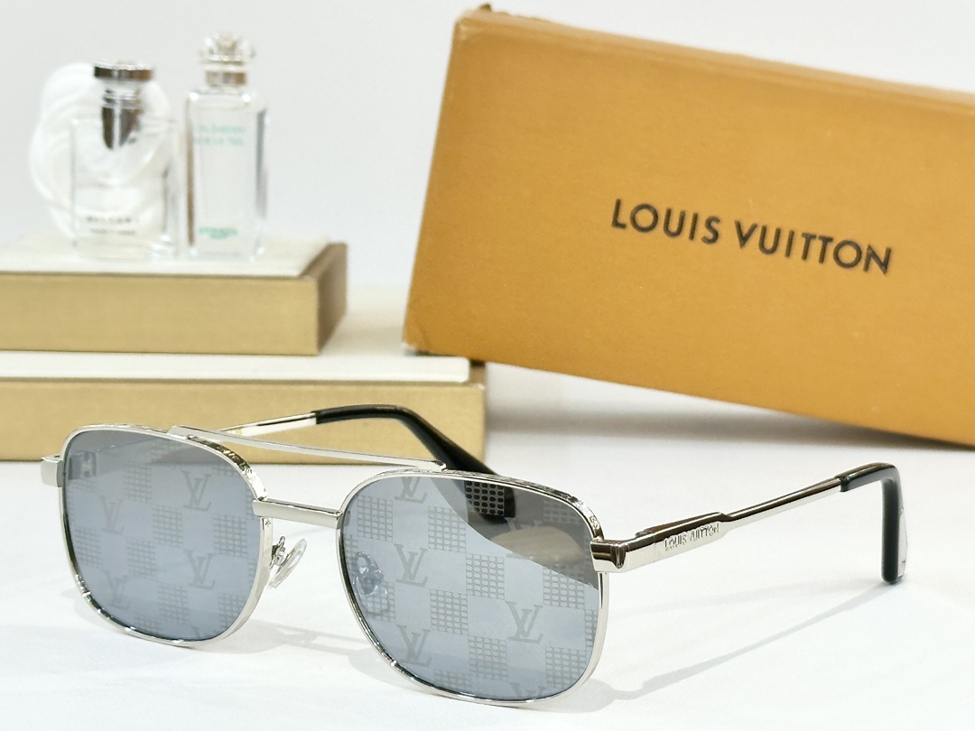  LOUIS VUITTON
MODZ2207U
Size56口19 145

