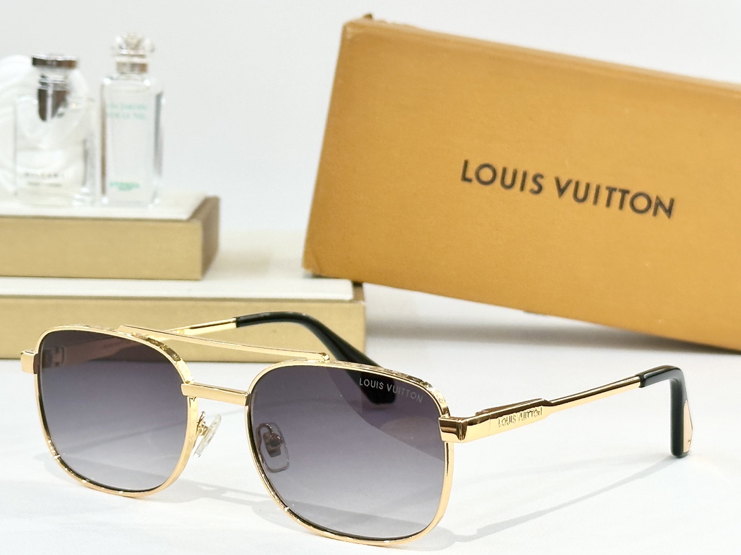  LOUIS VUITTON
MODZ2207U
Size56口19 145

