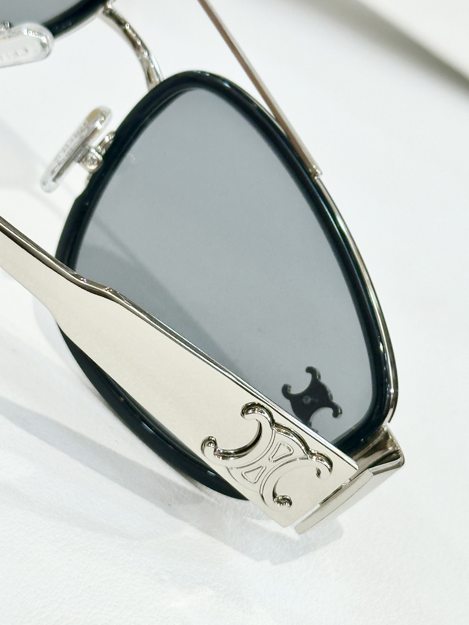  CELINE
MOD：CL1479LU
Size：56口19 145
