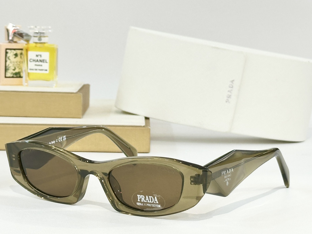  PRADA
MOD：0。RB16S
Size：54口20 145
