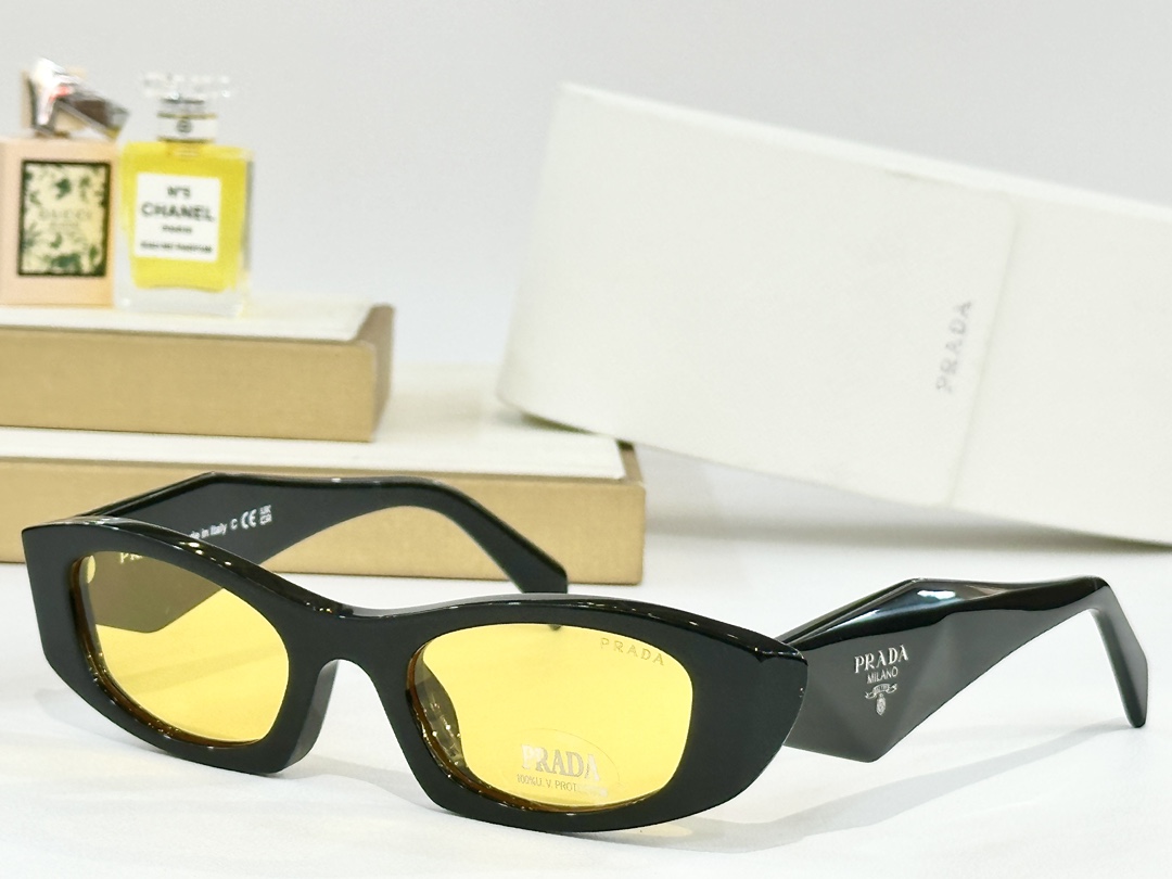  PRADA
MOD：0。RB16S
Size：54口20 145
