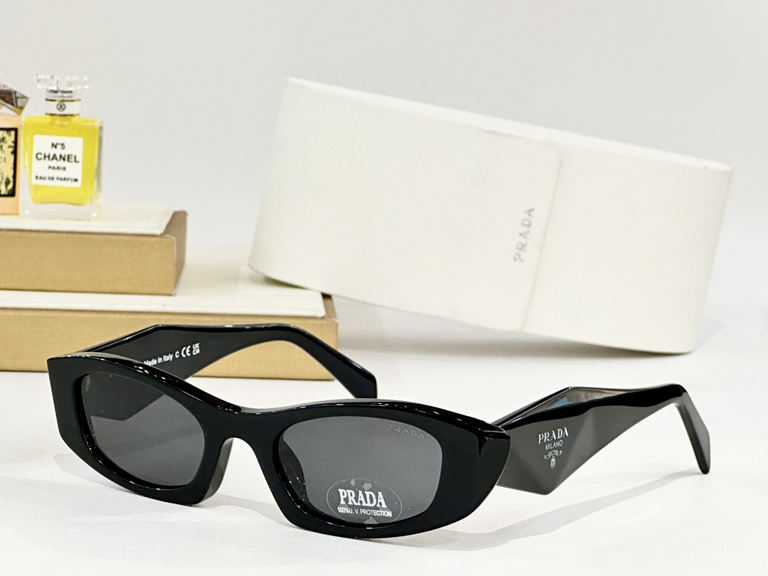  PRADA
MOD：0。RB16S
Size：54口20 145
