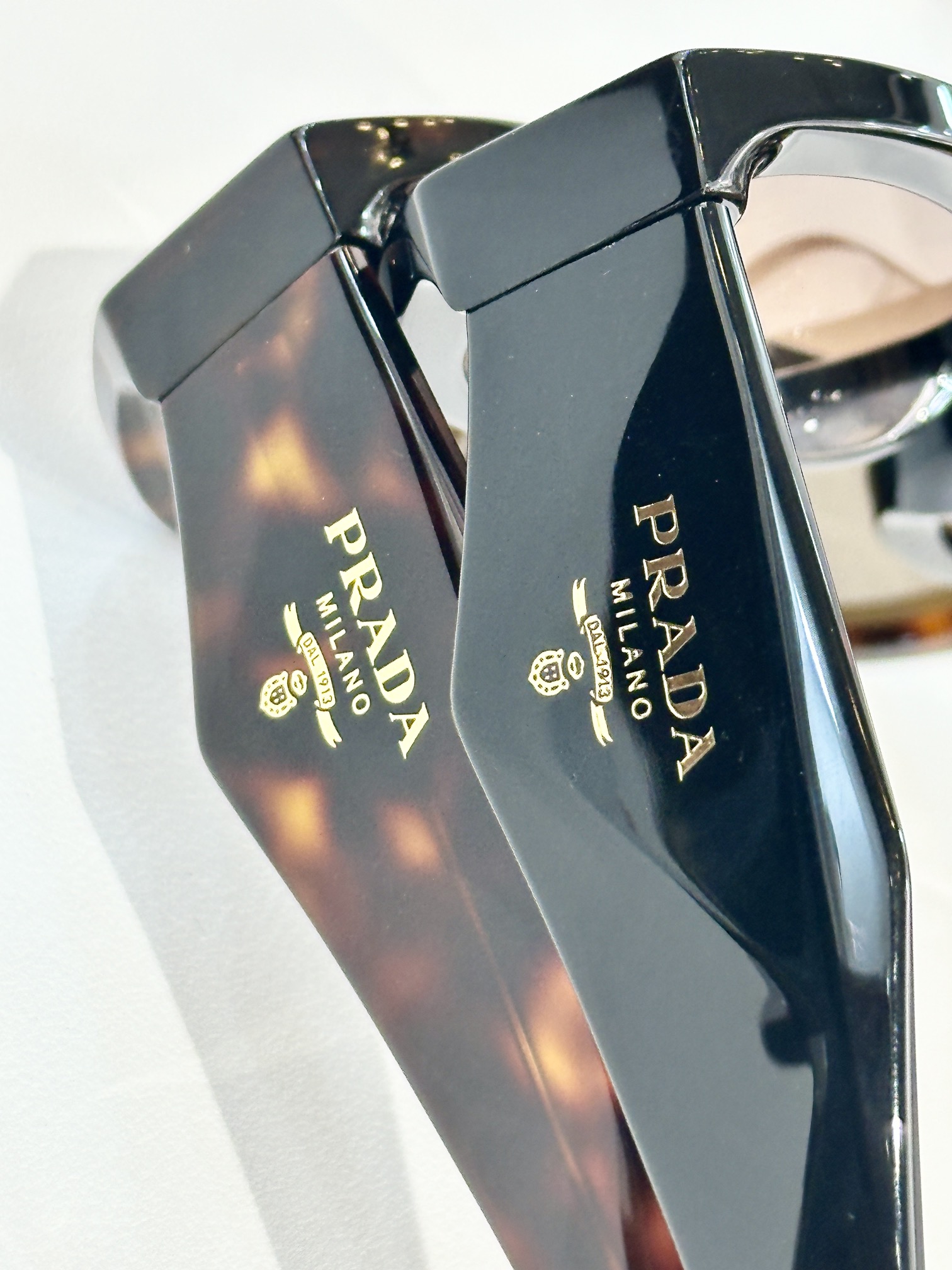  PRADA
MODEL：PR 203VS
SIZE：56口19-145
