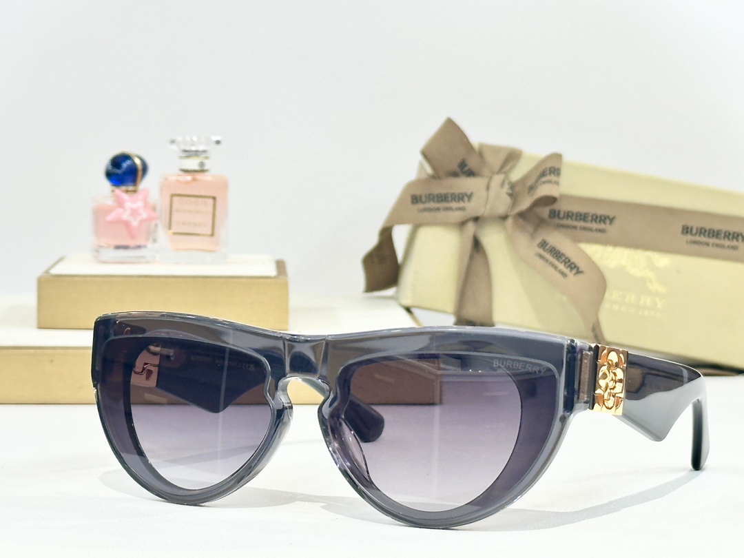  BURBERR*
MODEL：BE4422U
SIZE：59口19-130
