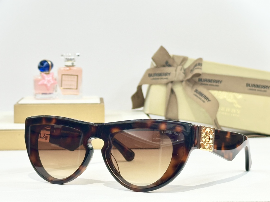 BURBERR*
MODEL：BE4422U
SIZE：59口19-130
